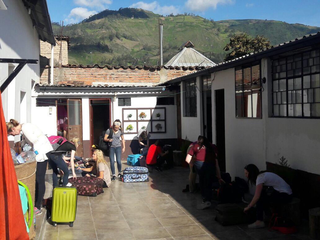 The Backpacker Hostal Ібарра Екстер'єр фото