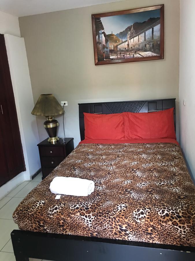 The Backpacker Hostal Ібарра Екстер'єр фото