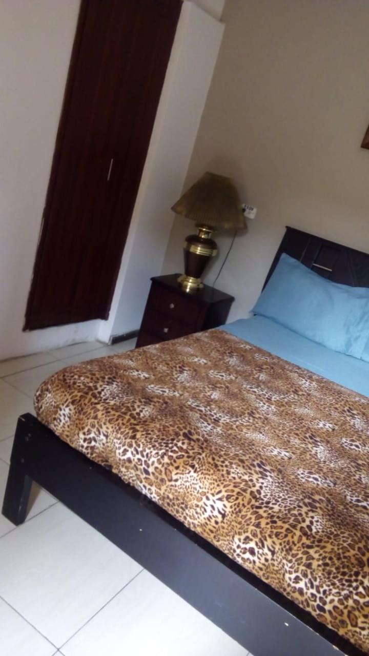 The Backpacker Hostal Ібарра Екстер'єр фото